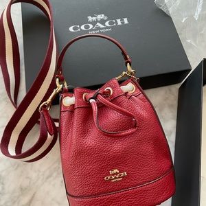 COACH Dempsey bucket bag